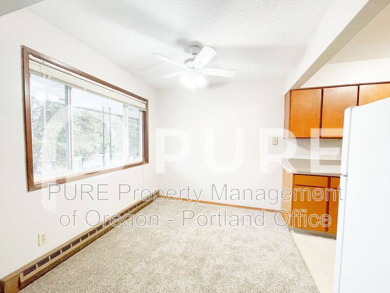 Apartment for rent at 1123 SE 27th Ave, Portland, OR 97214
