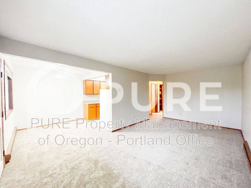 Apartment for rent at 1123 SE 27th Ave, Portland, OR 97214