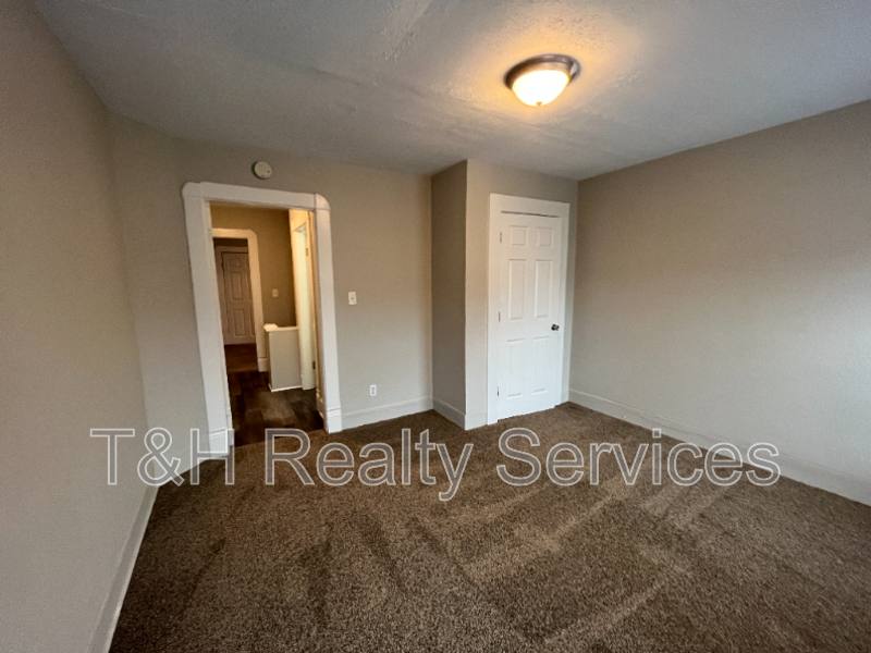 Apartment for rent at 2116 Woodlawn Ave, Indianapolis, IN 46203