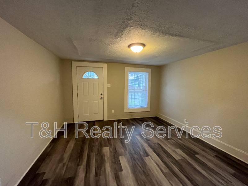 Apartment for rent at 2116 Woodlawn Ave, Indianapolis, IN 46203