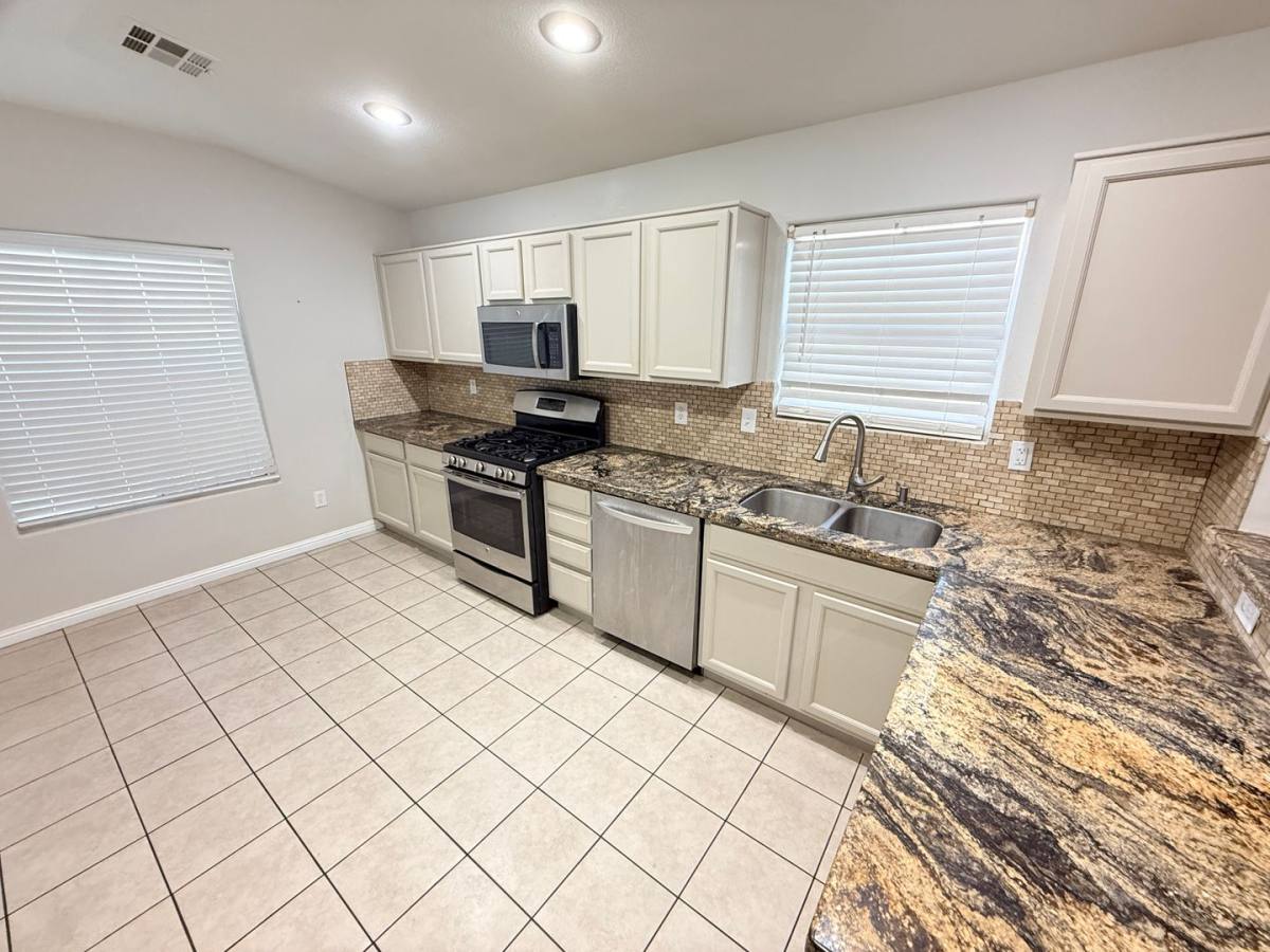 House for rent at 3109 Morning Whisper Dr, Henderson, NV 89052