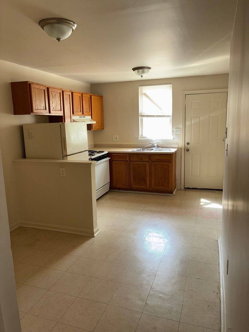 Townhouse for rent at 428 S Gilmor St, Baltimore, MD 21223