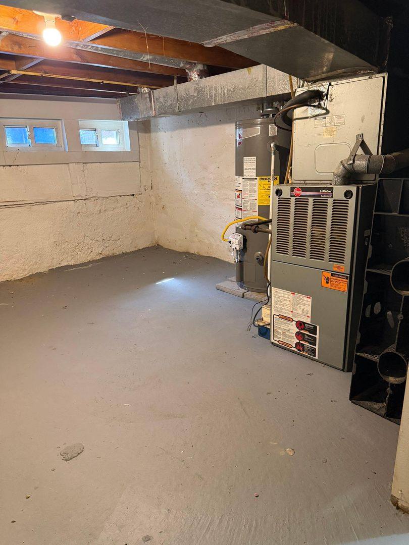 Townhouse for rent at 428 S Gilmor St, Baltimore, MD 21223