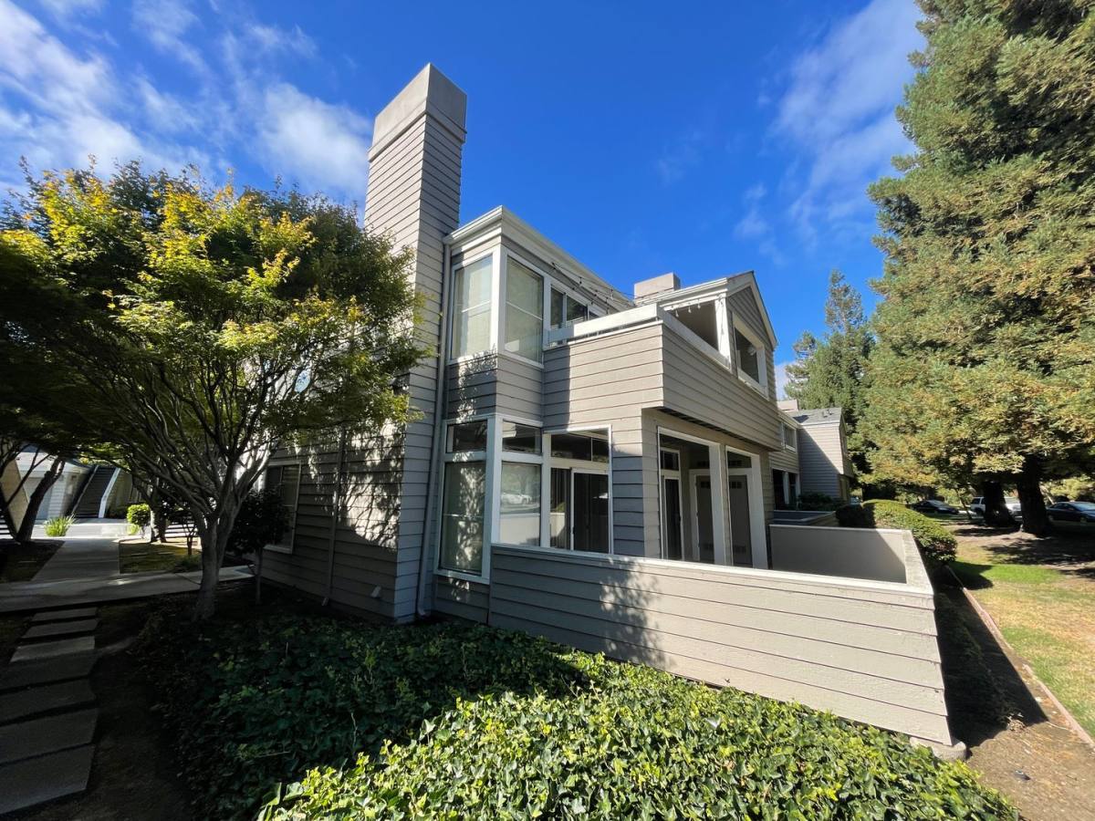 Condo for rent at 1625 Parkview Green Circle, San Jose, CA 95131