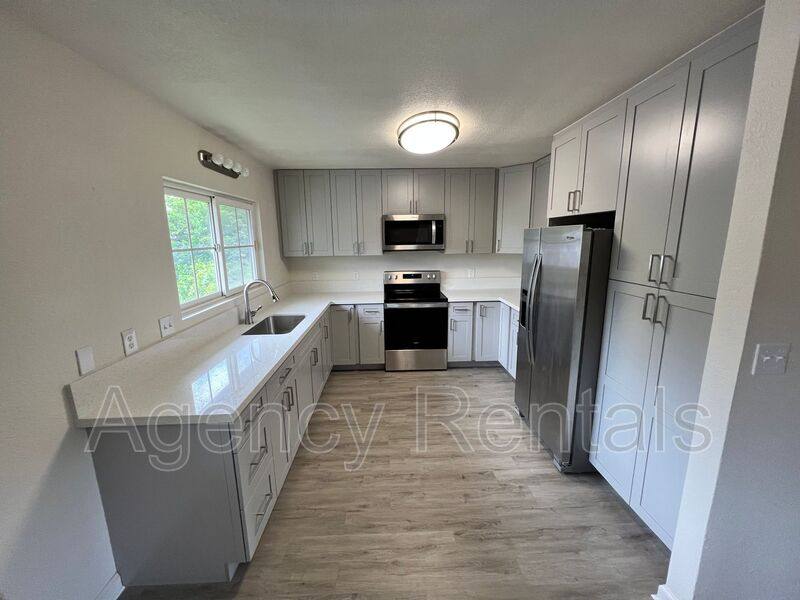 House for rent at 2419 Oahu Ave, Honolulu, HI 96822