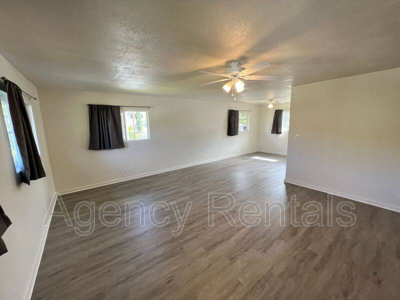 House for rent at 2419 Oahu Ave, Honolulu, HI 96822