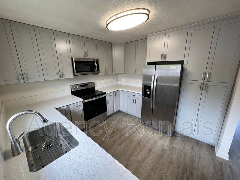 House for rent at 2419 Oahu Ave, Honolulu, HI 96822