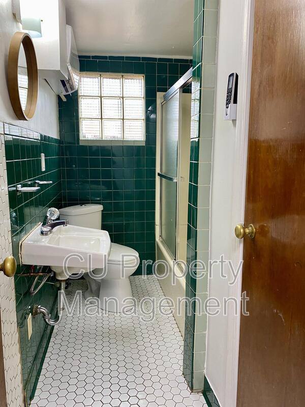 Apartment for rent at 1113 W Hill St, Urbana, IL 61801