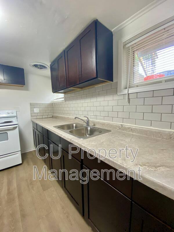 Apartment for rent at 1113 W Hill St, Urbana, IL 61801