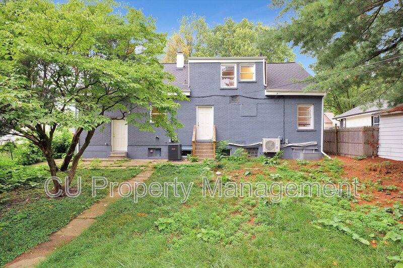 Apartment for rent at 1113 W Hill St, Urbana, IL 61801