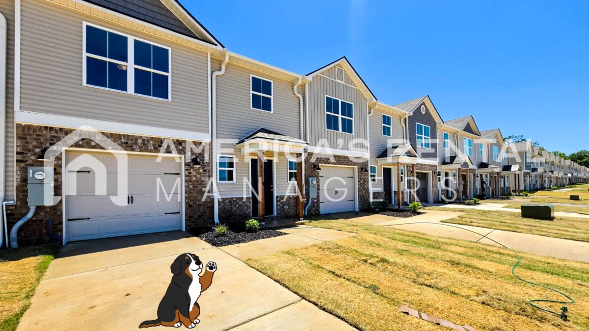 Townhouse for rent at 4111 Hudson Court, Decatur, AL 35603