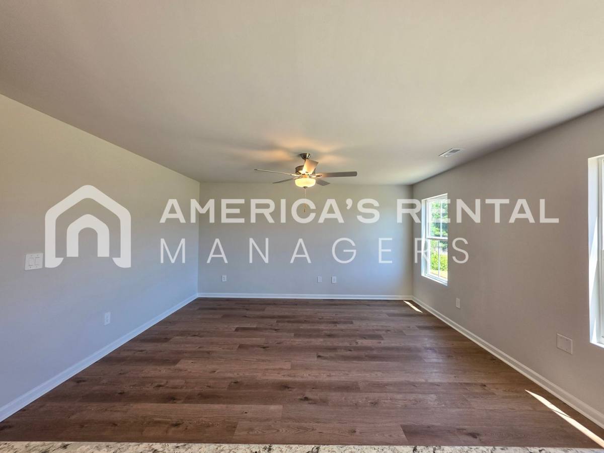 Townhouse for rent at 4111 Hudson Court, Decatur, AL 35603