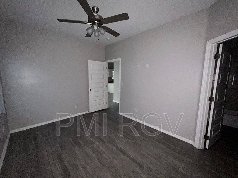 Apartment for rent at 1905 Stauffer St #1, Weslaco, TX 78596