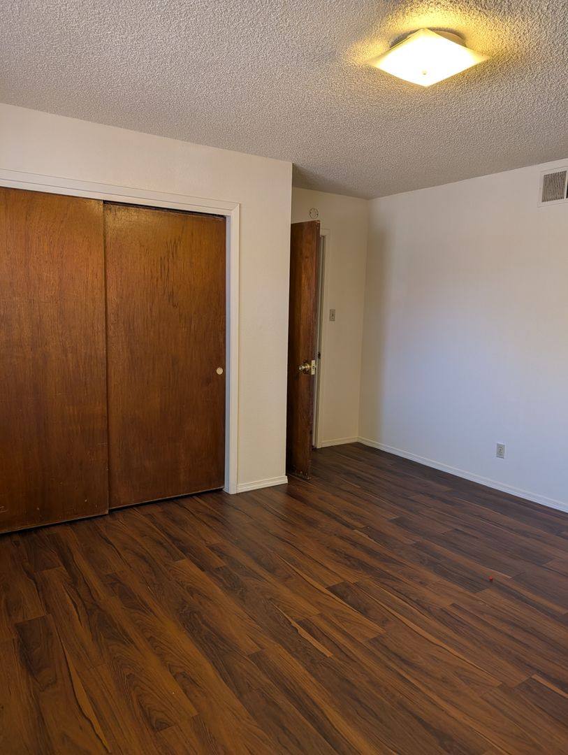 Apartment for rent at 510 - 512 Valencia Dr SE, Albuquerque, NM 87108