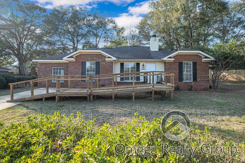 House for rent at 109 Rambling Way, Dothan, AL 36303