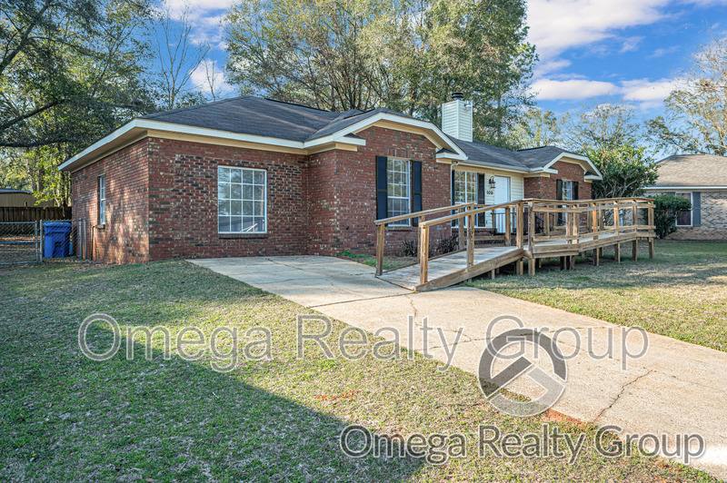 House for rent at 109 Rambling Way, Dothan, AL 36303