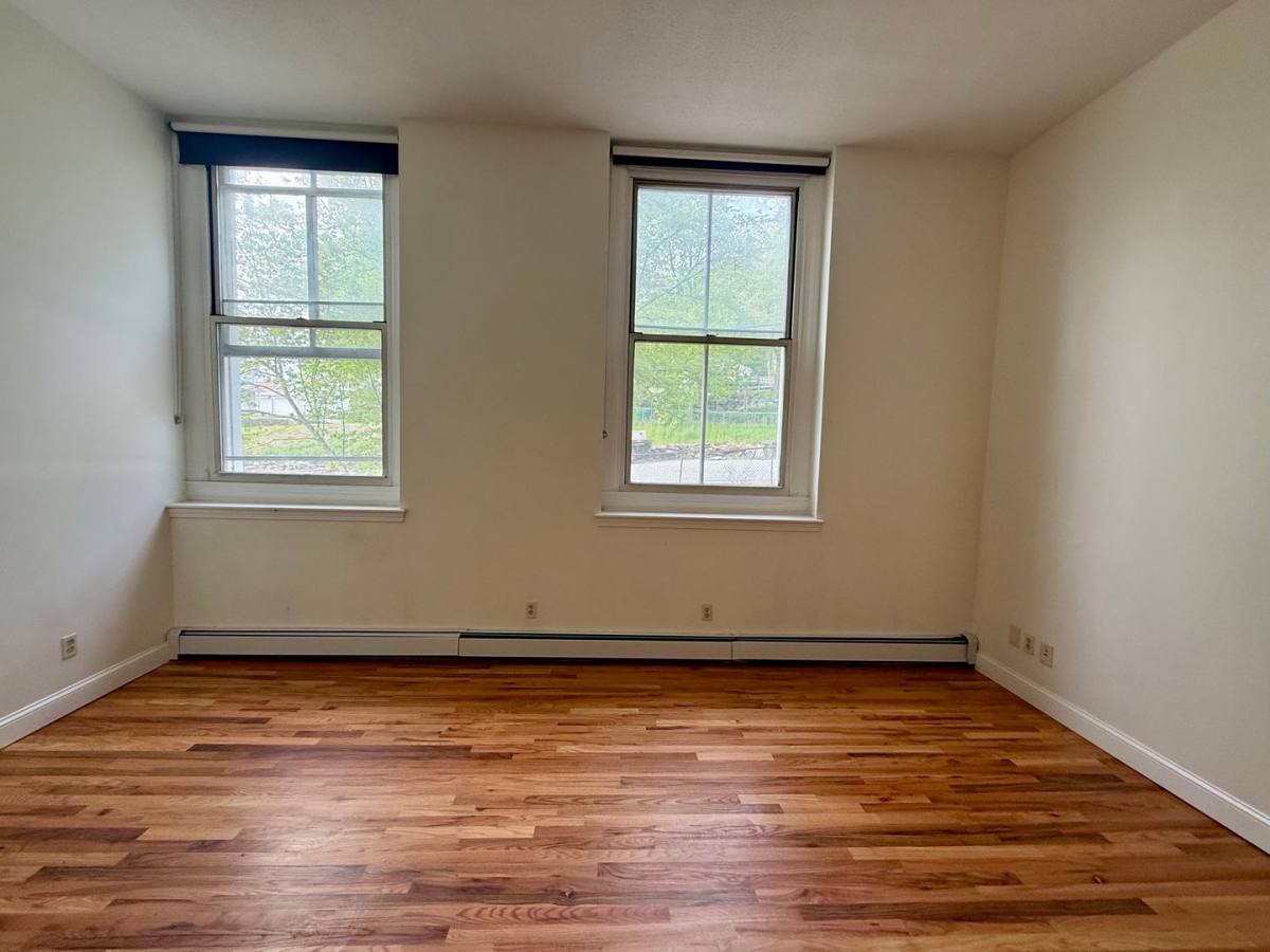 Apartment for rent at 97 School St, Putnam, CT 06260