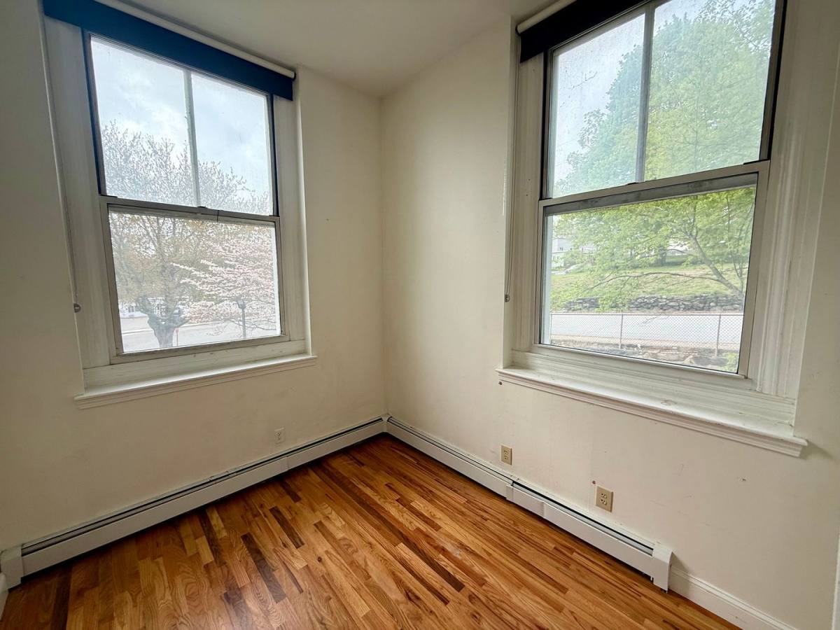Apartment for rent at 97 School St, Putnam, CT 06260