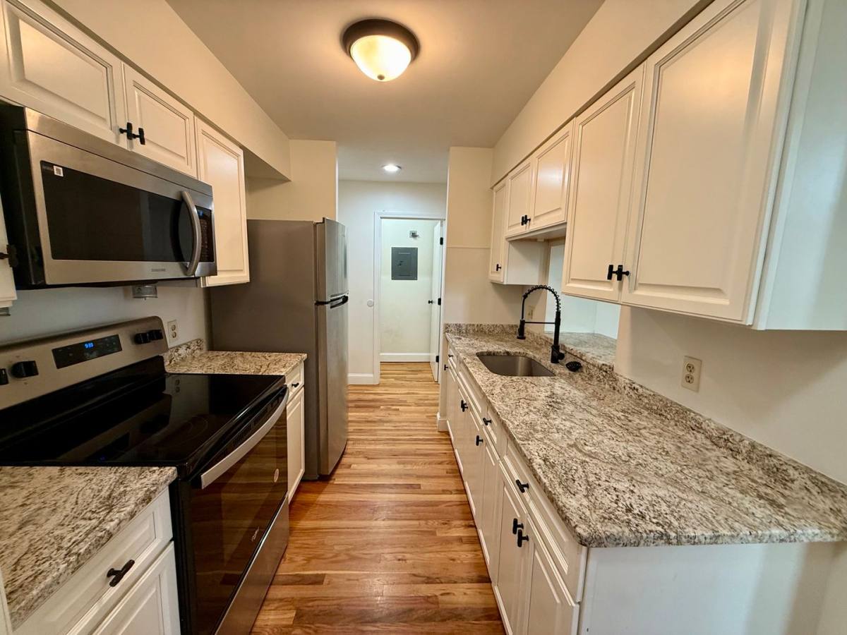 Apartment for rent at 97 School St, Putnam, CT 06260