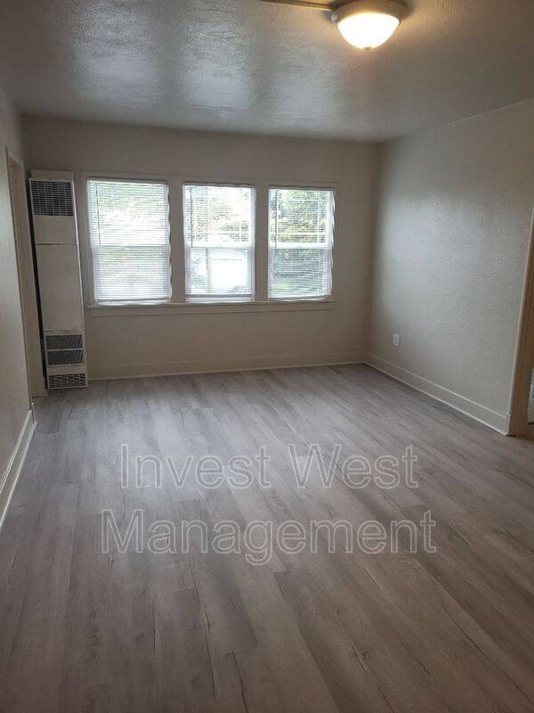 Apartment for rent at 615 NE 6 St #10, Camas, WA 98607