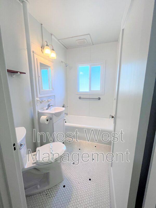 Apartment for rent at 615 NE 6 St #10, Camas, WA 98607