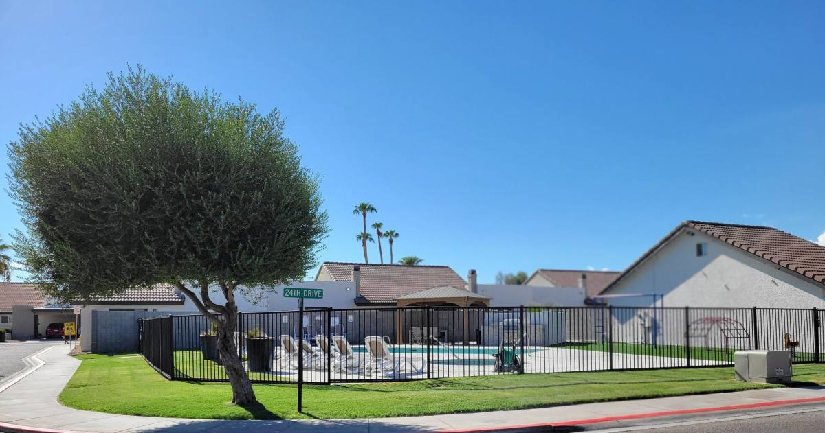 Townhouse for rent at 2426 W Earll Dr, Phoenix, AZ 85015
