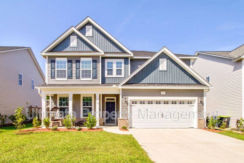 House for rent at 121 Thrush Trail, Hampstead, NC 28443
