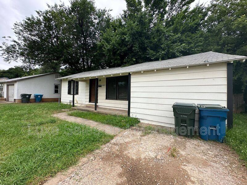House for rent at 3409 Willow Creek Dr, Oklahoma City, OK 73110