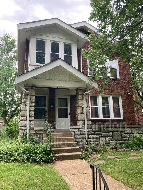 Apartment for rent at 5340 Bancroft Ave #2F, Saint Louis, MO 63109