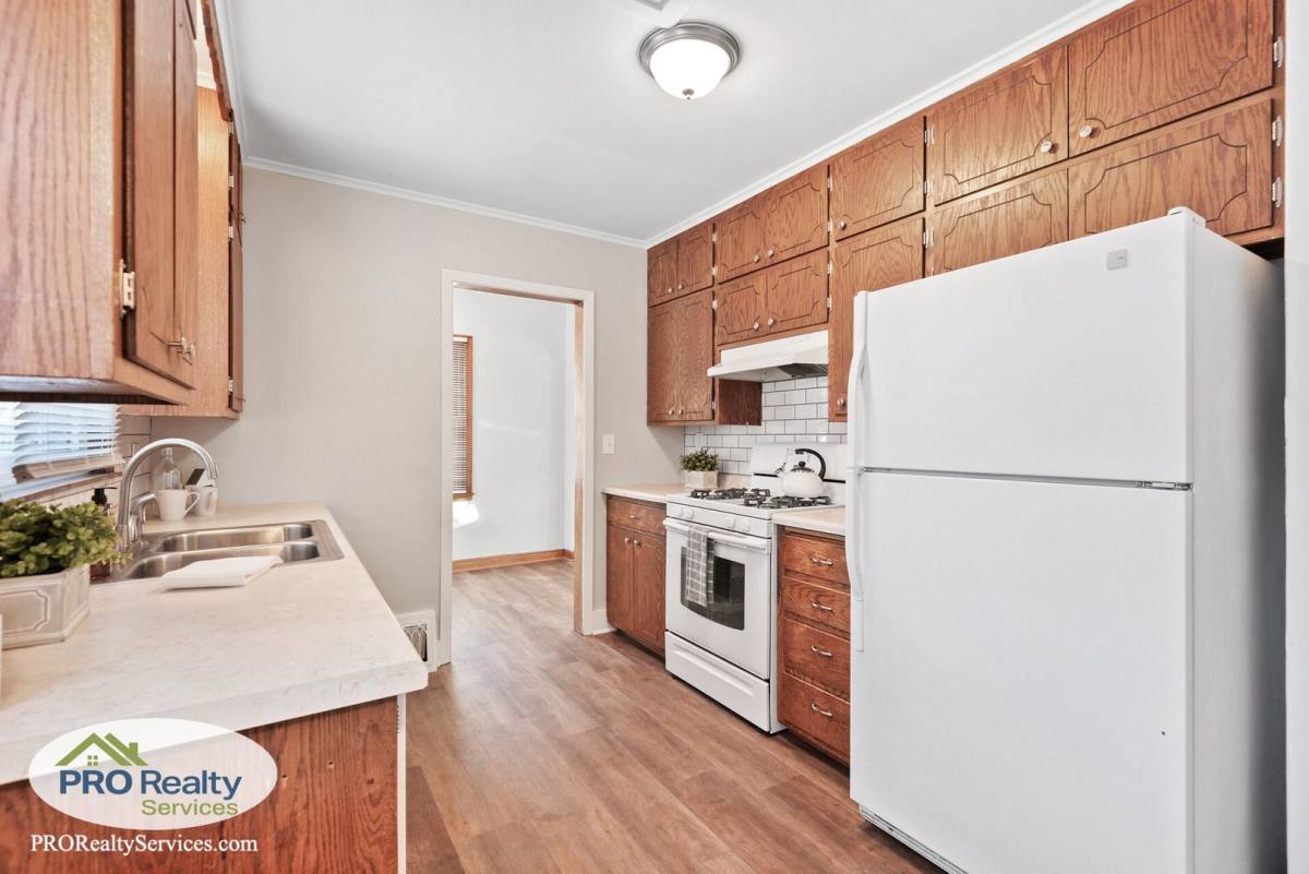 House for rent at 2575 17th Ave E, Saint Paul, MN 55109