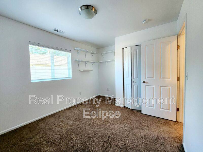 House for rent at 8431 10th Place SE, Lake Stevens, WA 98258