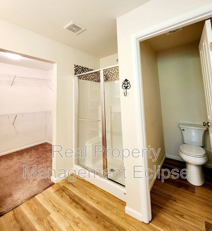 House for rent at 8431 10th Place SE, Lake Stevens, WA 98258