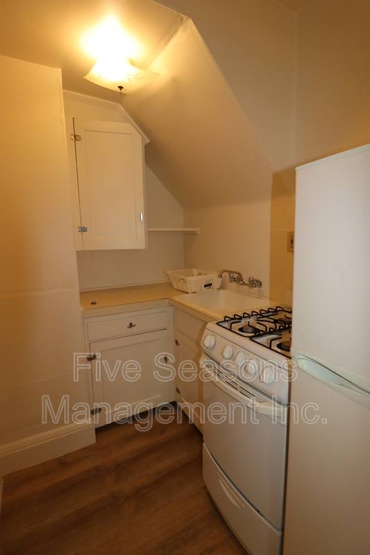 Apartment for rent at 279 Saint Paul St #3, Burlington, VT 05401