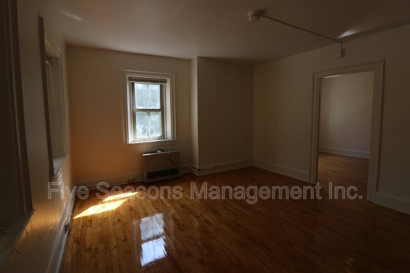 Apartment for rent at 279 Saint Paul St #3, Burlington, VT 05401