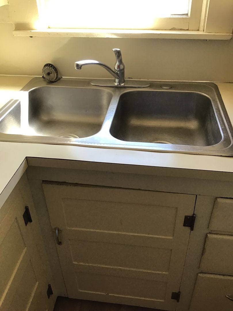 Apartment for rent at 805-807 SW 5th St, Corvallis, OR 97333