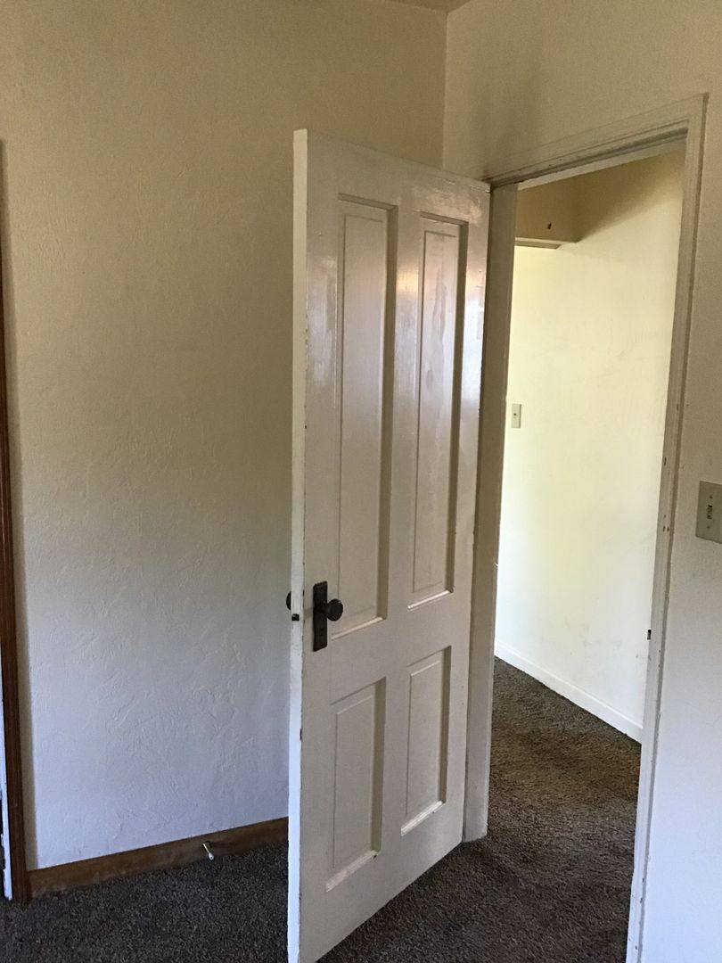 Apartment for rent at 805-807 SW 5th St, Corvallis, OR 97333