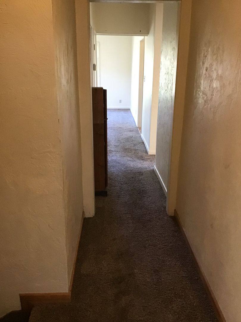 Apartment for rent at 805-807 SW 5th St, Corvallis, OR 97333