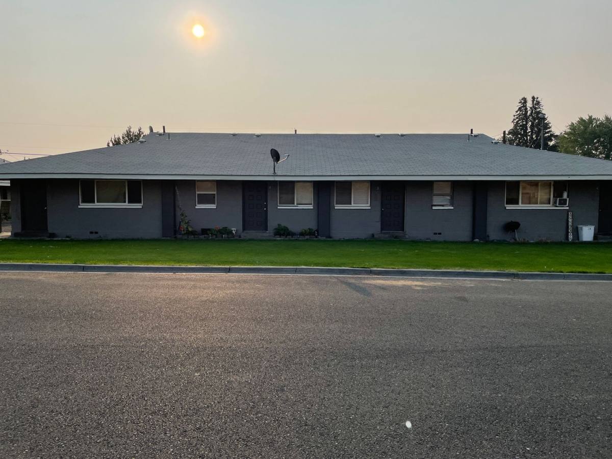 Apartment for rent at 42 G St SW, Ephrata, WA 98823