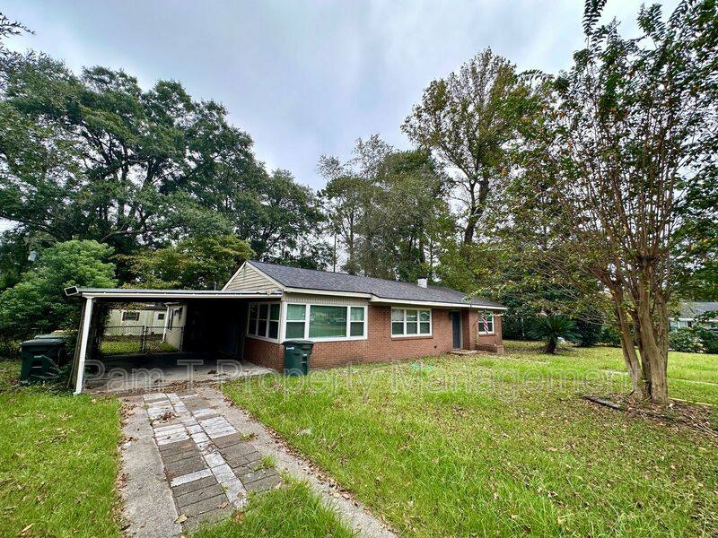House for rent at 3712 Oakland Court, Savannah, GA 31404