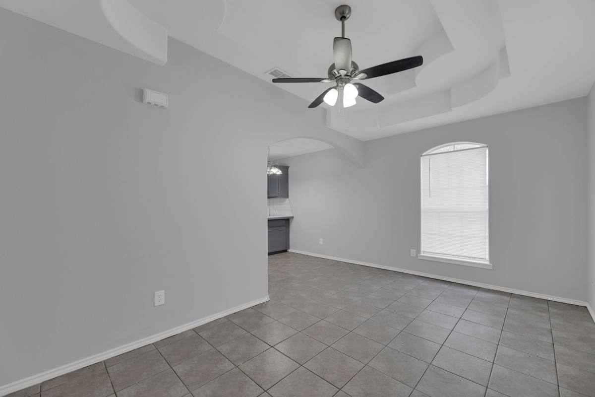 Apartment for rent at 813 W Bronze Dr, Pharr, TX 78577