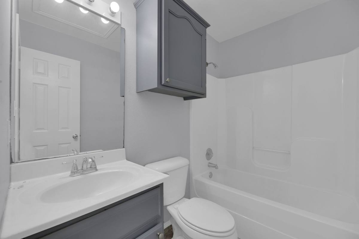 Apartment for rent at 813 W Bronze Dr, Pharr, TX 78577