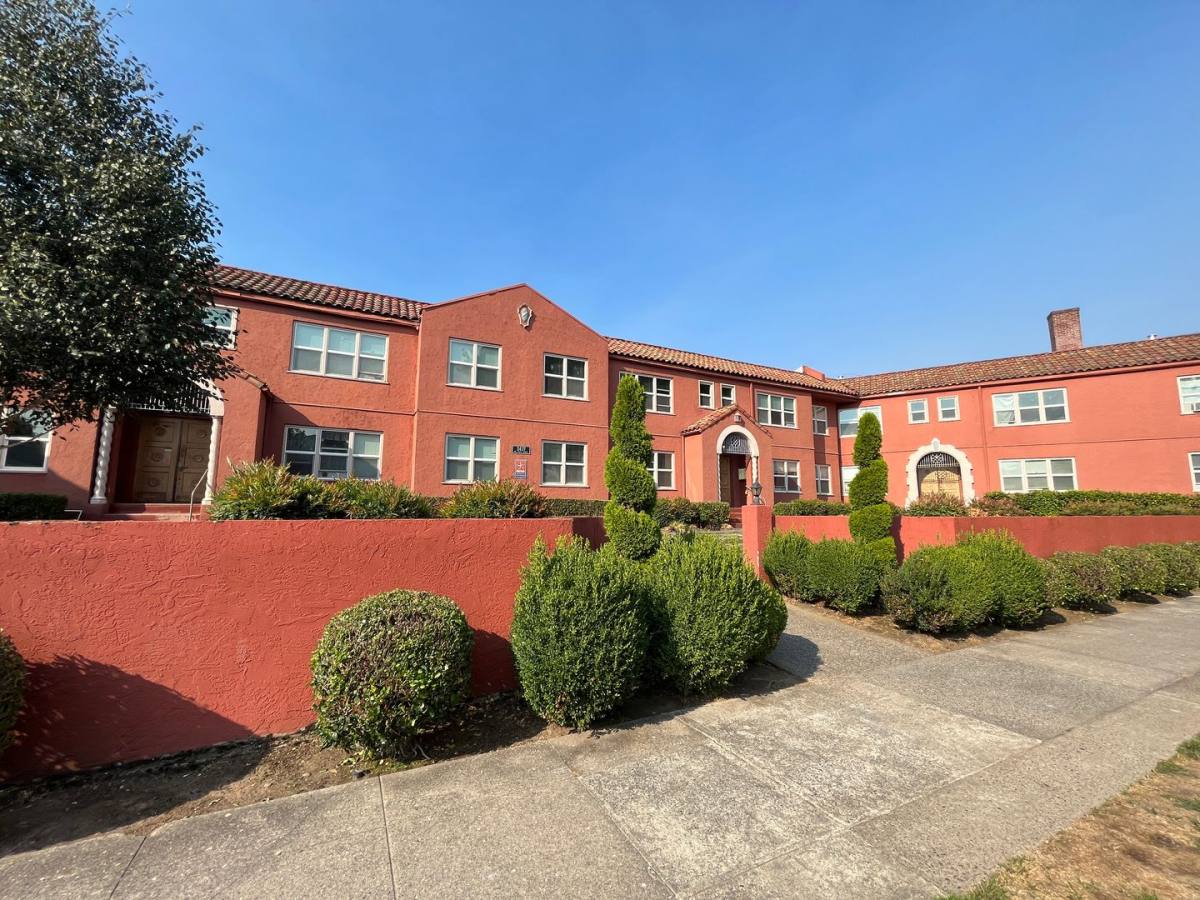 Apartment for rent at 2437 NE Hoyt St, Portland, OR 97232