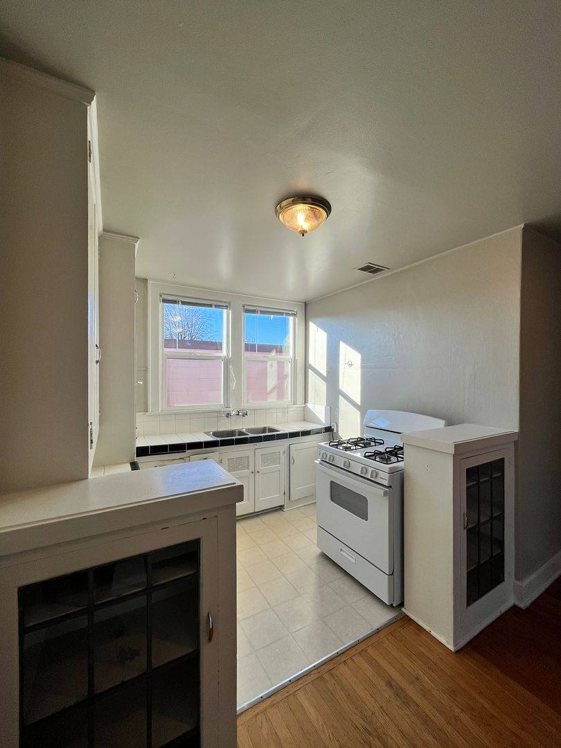 Apartment for rent at 2437 NE Hoyt St, Portland, OR 97232