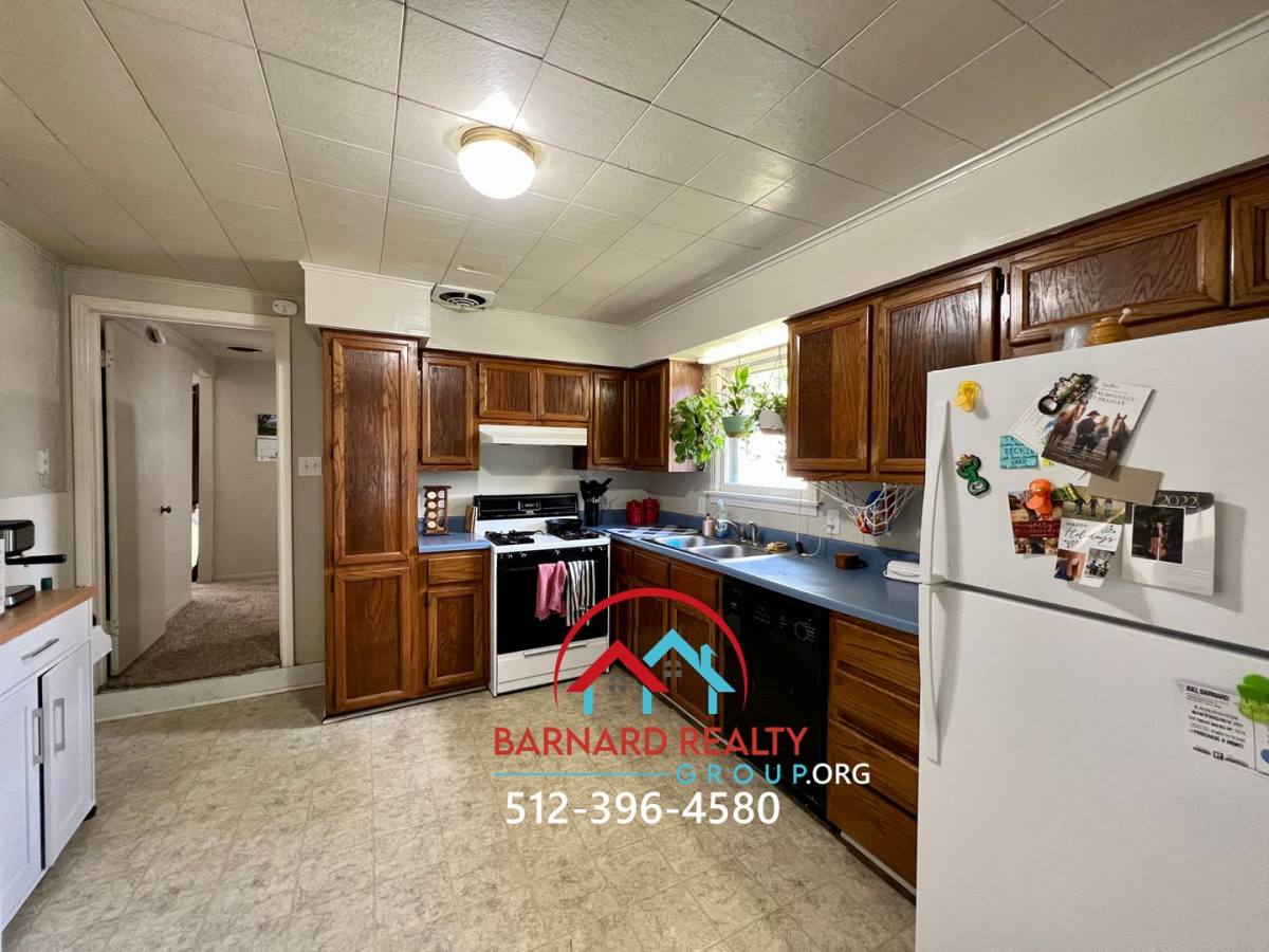 Apartment for rent at 1007 N Lbj, San Marcos, TX 78666