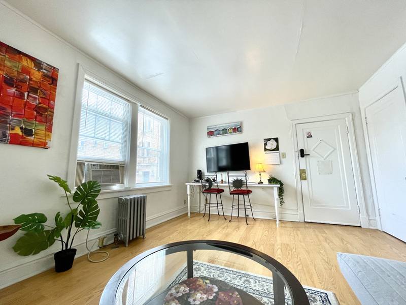 Apartment for rent at 6647 Berthold Ave #1W, Saint Louis, MO 63139