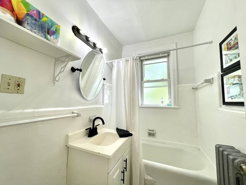 Apartment for rent at 6647 Berthold Ave #1W, Saint Louis, MO 63139