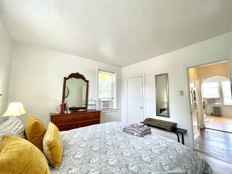 Apartment for rent at 6647 Berthold Ave #1W, Saint Louis, MO 63139