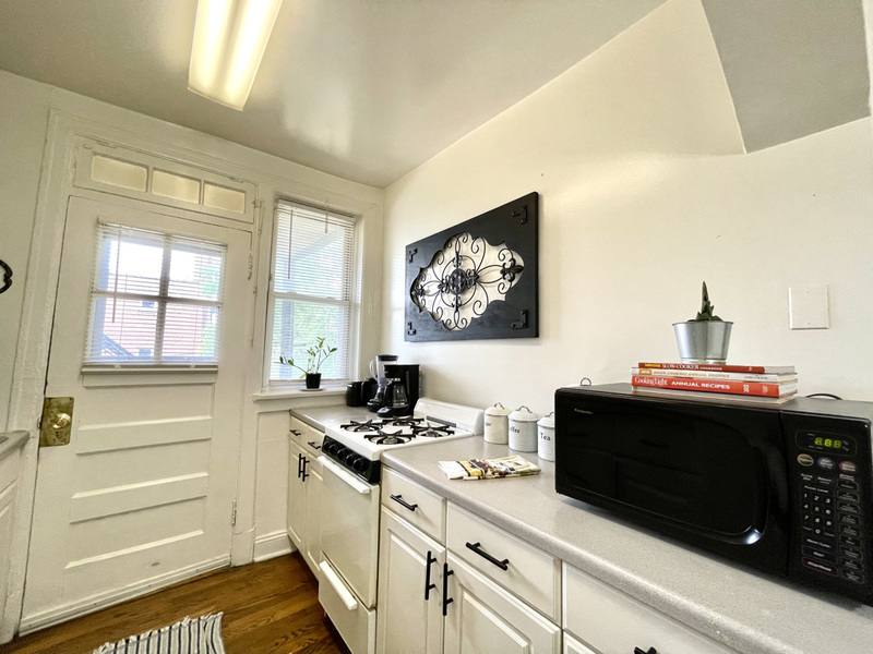Apartment for rent at 6647 Berthold Ave #1W, Saint Louis, MO 63139
