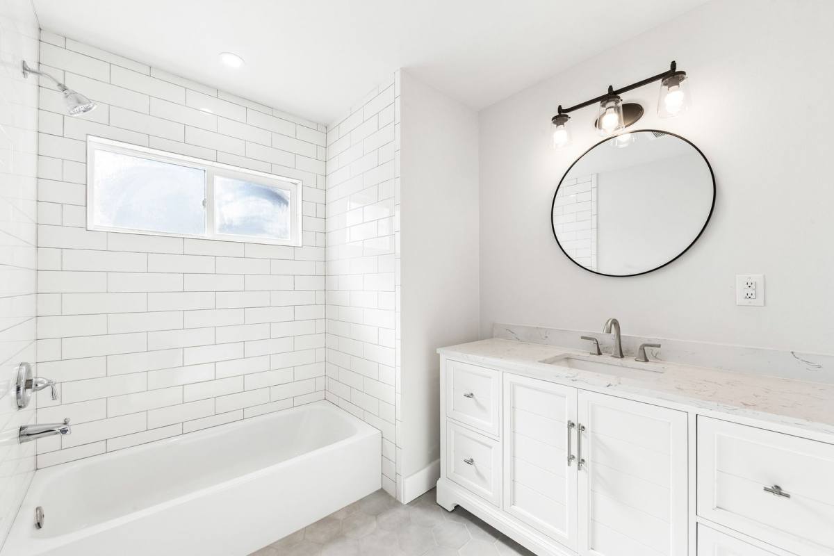 Apartment for rent at 422 13th St, Huntington Beach, CA 92648
