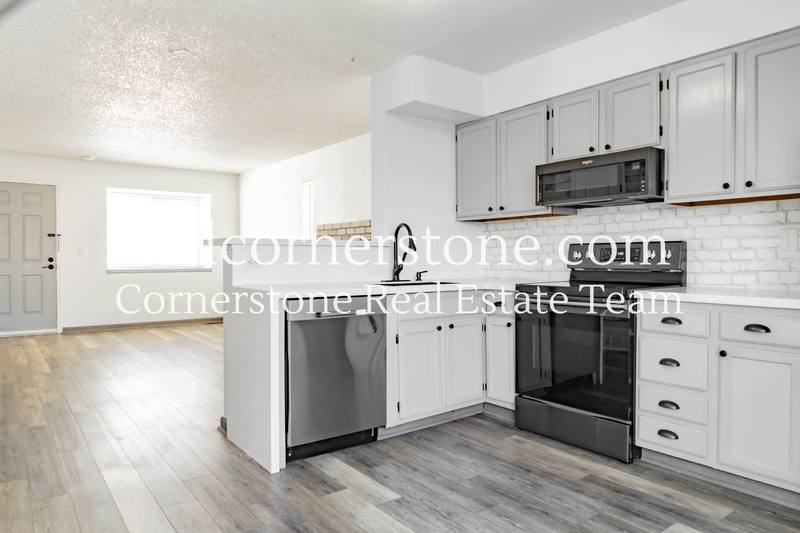 Townhouse for rent at 3162 Vail Pass Dr Tr, Colorado Springs, CO 80917